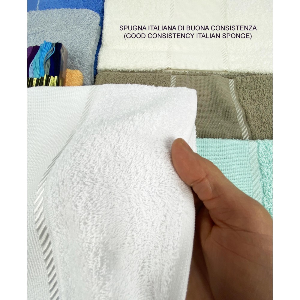 Set asciugamano + ospite in spugna di cotone e tela aida da ricamare Colore  Bianco