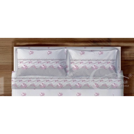 Cama de cama clásica con flores en color rosa en puro algodón