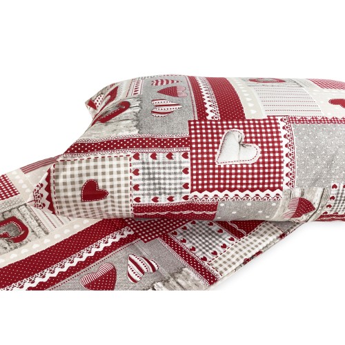 Dettaglio pattern cuori bordeaux in cotone 100% italiano