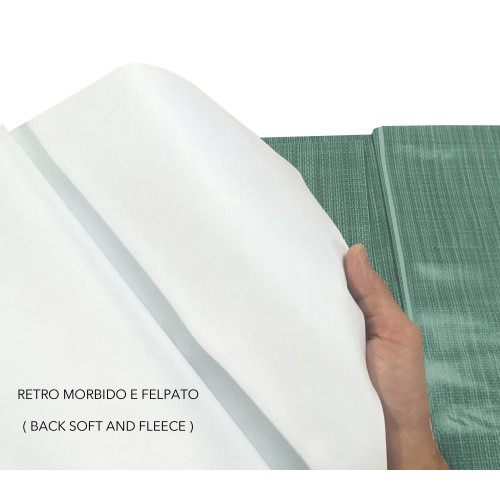 Mantel trasero verde oscuro – Detalle de felpa antideslizante para la mesa