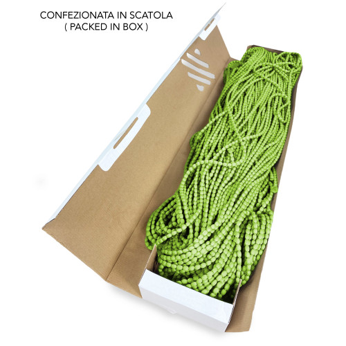 Carpa de alambre verde empaquetada en caja, lista para montar