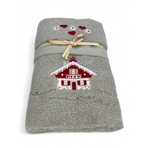 Set bagno tortora con chalet ricamato in stile montagna e fiocco regalo