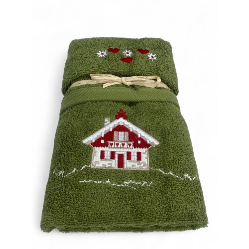 Serviette vert du Tyrol avec cœurs rouges et edelweiss brodé