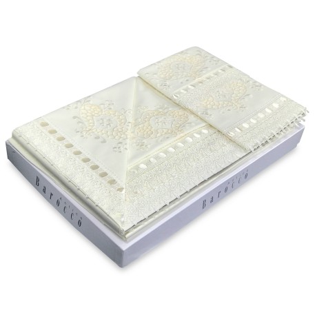 SHEET WITH MACRAMÉ LACE AND BURANO LACE CREAM DOUBLE WEDDING IDEA
